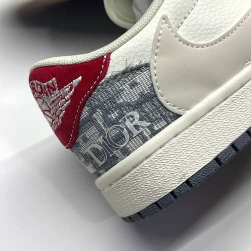 کفش نایک ایر جردن وان لو تراویس اسکات دیور Nike Air Jordan 1 Low Travis Scott x Dior — تصویر ۴