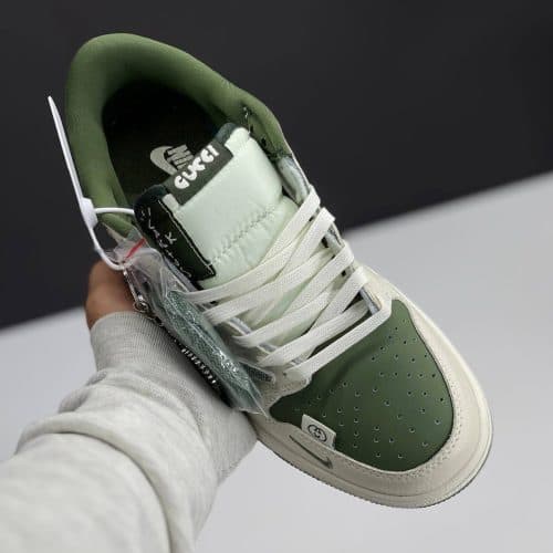کفش نایک ایر جردن وان لو تراویس اسکات گوچی Travis Scott x Nike Air Jordan 1 Low Gucci — تصویر ۴