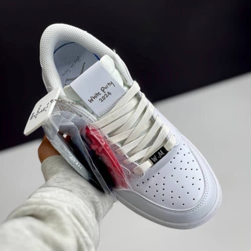 کفش نایک ایر جردن وان لو تراویس اسکات وایت پارتی Nike Air Jordan 1 Low Travis Scott White Party — تصویر ۴