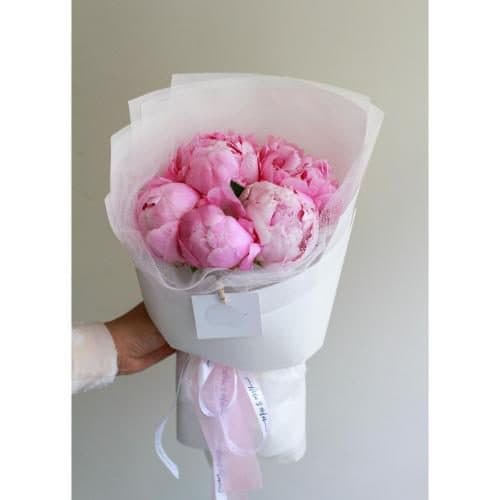 دسته گل ژیپسوفیلا و گلایول برای روز زن 4510 — تصویر ۲