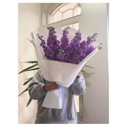 دسته گل گل عروس و گلایول برای روز مادر 4503 — تصویر ۲