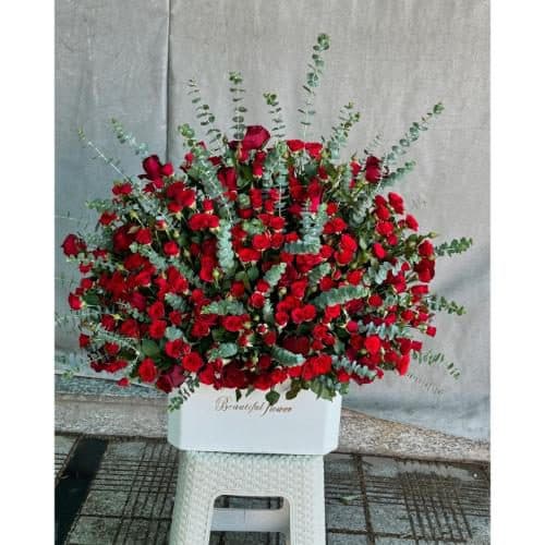 باکس گل با طراحی خاص برای مادر شوهر در روز زن 4383