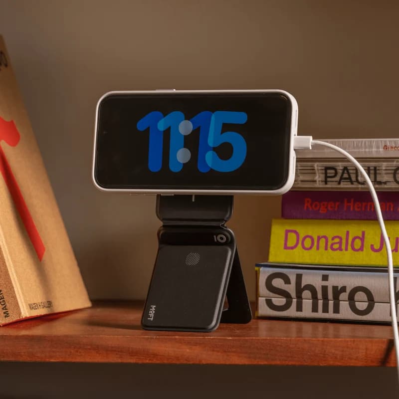 جاکارتی مگ‌سیف و استند سه‌پایه مافت با قابلیت ردیابی | MOFT MagSafe Trackable Tripod Wallet Stand — تصویر ۸