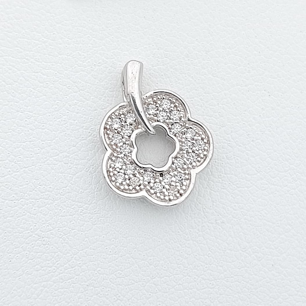 گردنبند نقره اسپرتی طرح گل و قالب جواهر عیار ۹۲۵ کد ۶۷۷۹۸۴