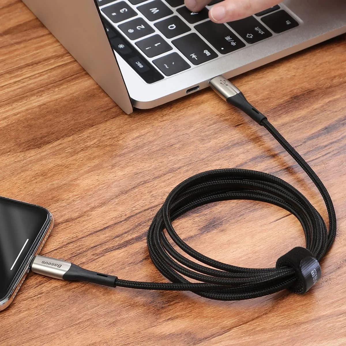 کابل شارژ تایپسی به لایتنینگ بیسوس مدل Baseus CATLSP-01 — تصویر ۴