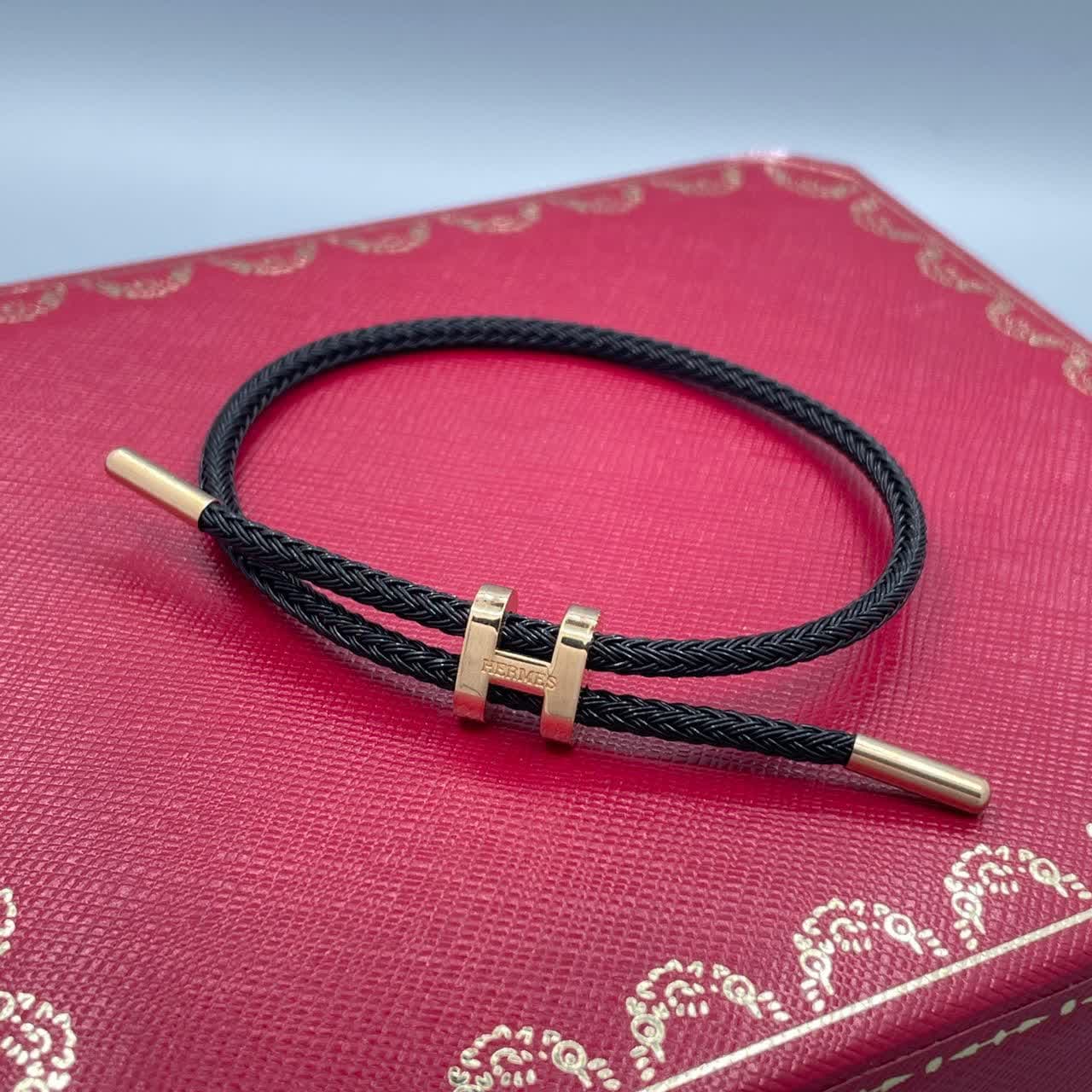 دستبند زنانه هرمس Hermes — تصویر ۲