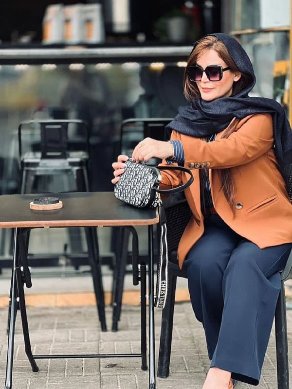 کت و شلوار و شومیز زنانه مدل دلارام — تصویر ۳