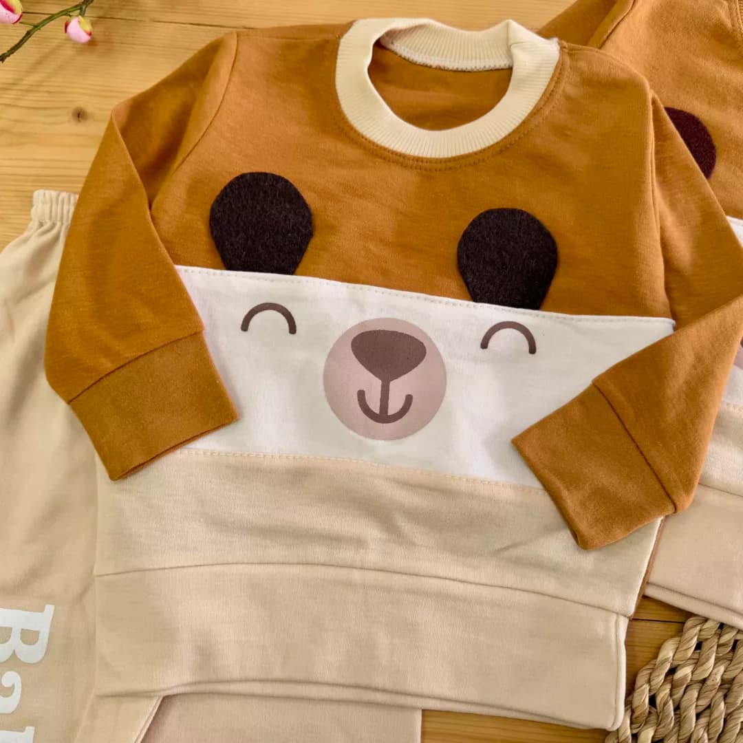 بلوز شلوار خرس چشم بسته گوش دار راه راه کد 5767 — تصویر ۳