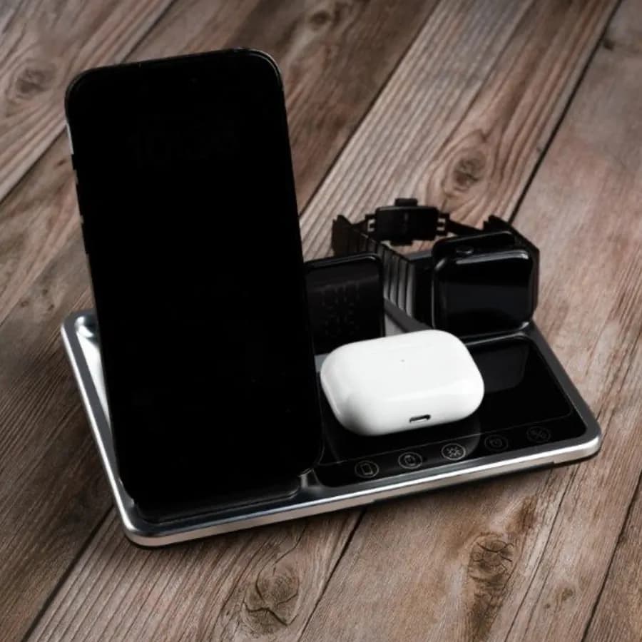 شارژر بی سیم 4 کاره 15 واتی گرین لاین مدل Charging Station — تصویر ۲