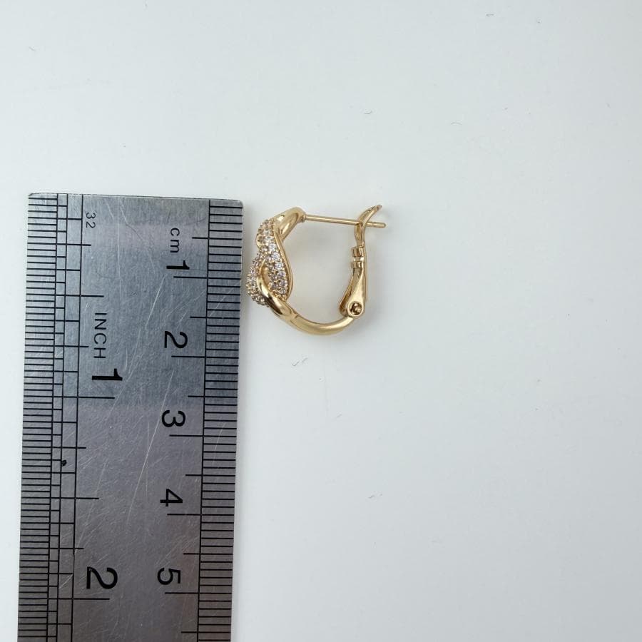 گوشواره حلقه ای ژوپینگ دخترانه طرح کارتیر رنگ طلایی کد 252 — تصویر ۲