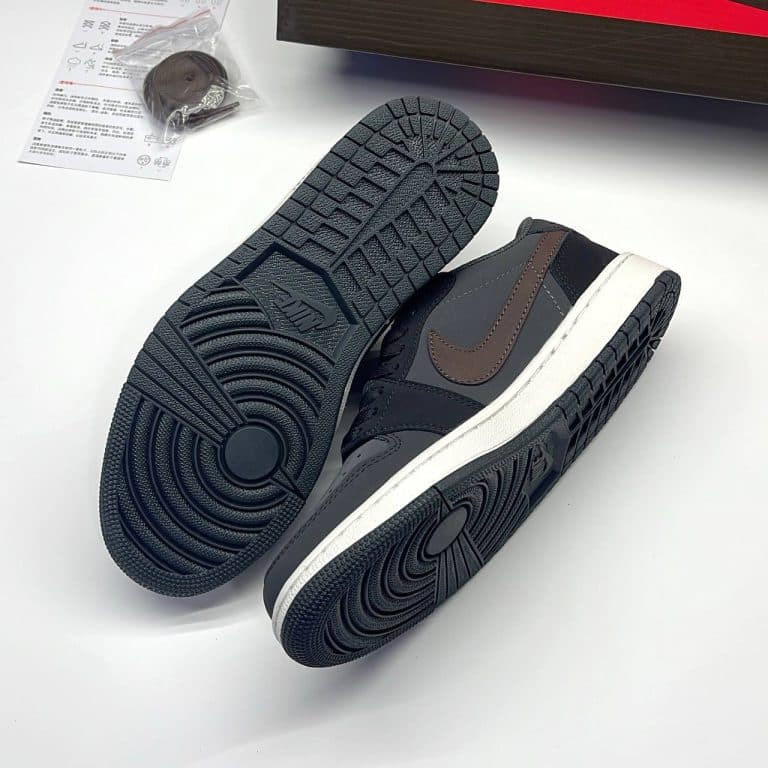 کفش نایک ایر جردن ۱ لو تراویس اسکات یوتوپیا Nike Air Jordan 1 Low Travis Scott Utopia — تصویر ۲