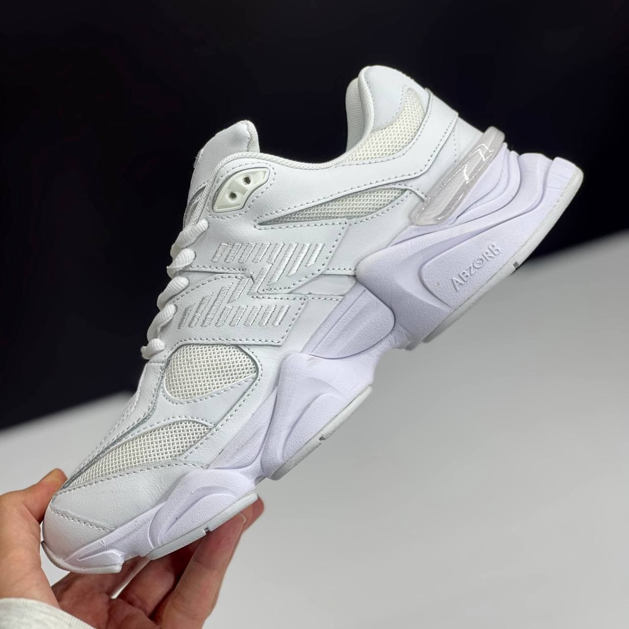 کتونی نیوبالانس ۹۰۶۰ سفید New Balance 9060 White — تصویر ۲