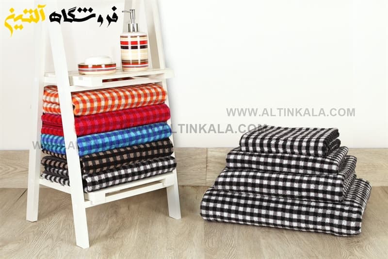 حوله استخری برق لامع طرح ونیز قرمز سایز 70×140 — تصویر ۳