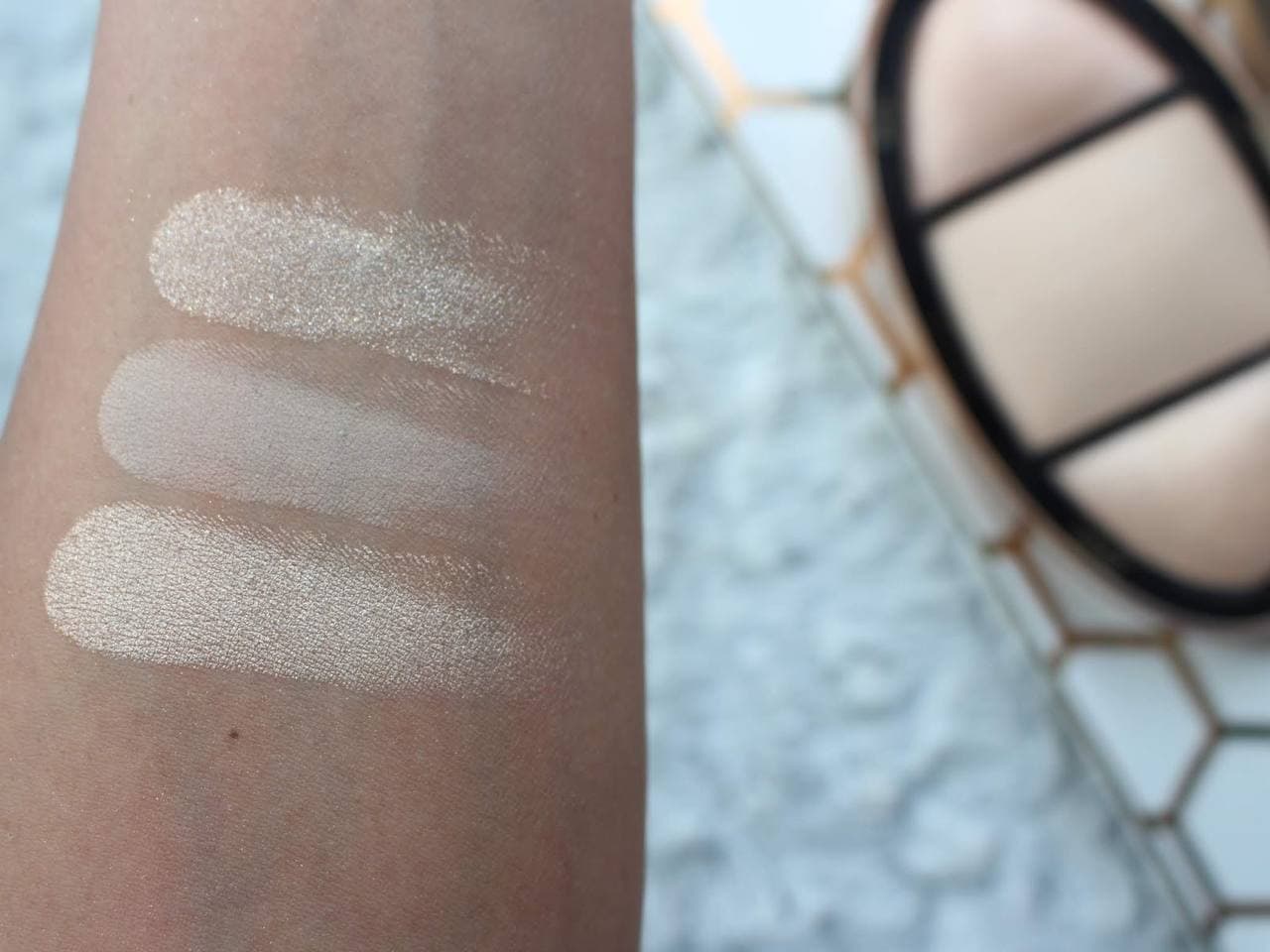 پلت هایلایتر بورن‌ دیس‌ وی توفیسد Too Faced — تصویر ۶