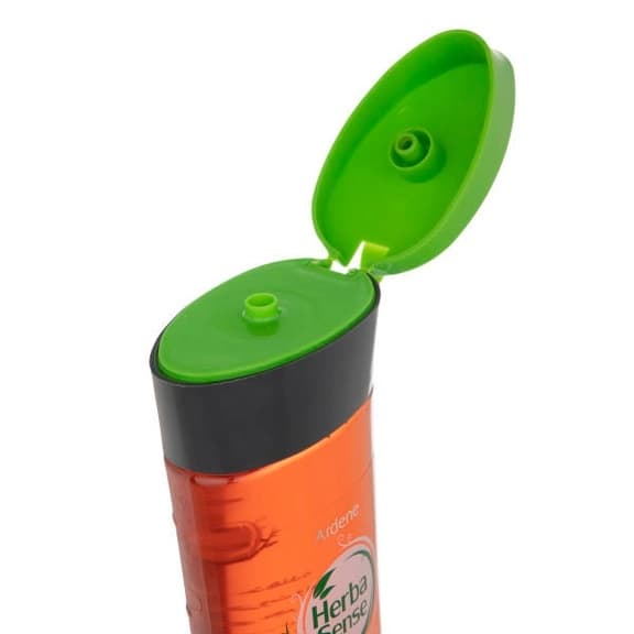 شامپو کراتینه مو آردن (Ardene) سری هرباسنس مدل Volumizing حجم 300 میلی لیتر — تصویر ۳