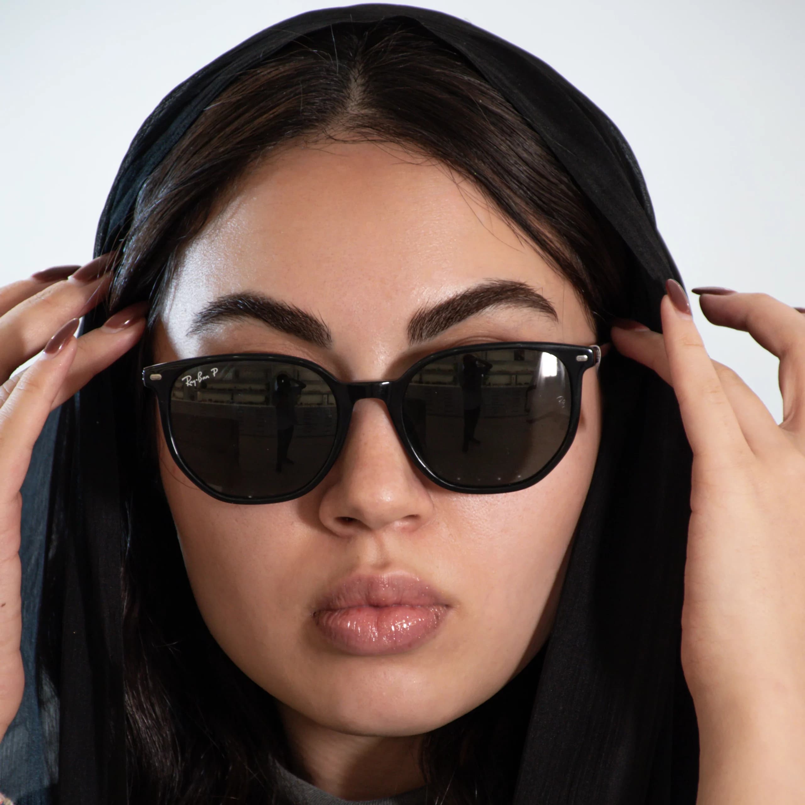 عینک آفتابی ریبن 2197<br><span>RayBan RB 2197F</span> — تصویر ۲