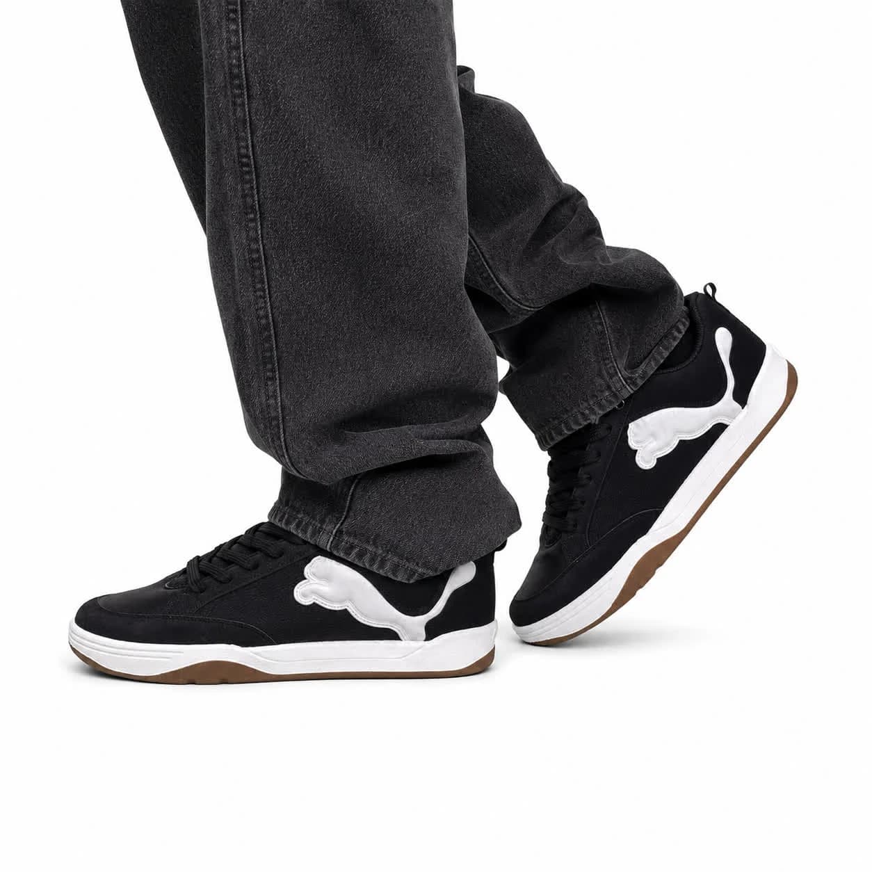 کفش کتانی مردانه و بزرگپا مدل پوما مشکی سفید Puma — تصویر ۲