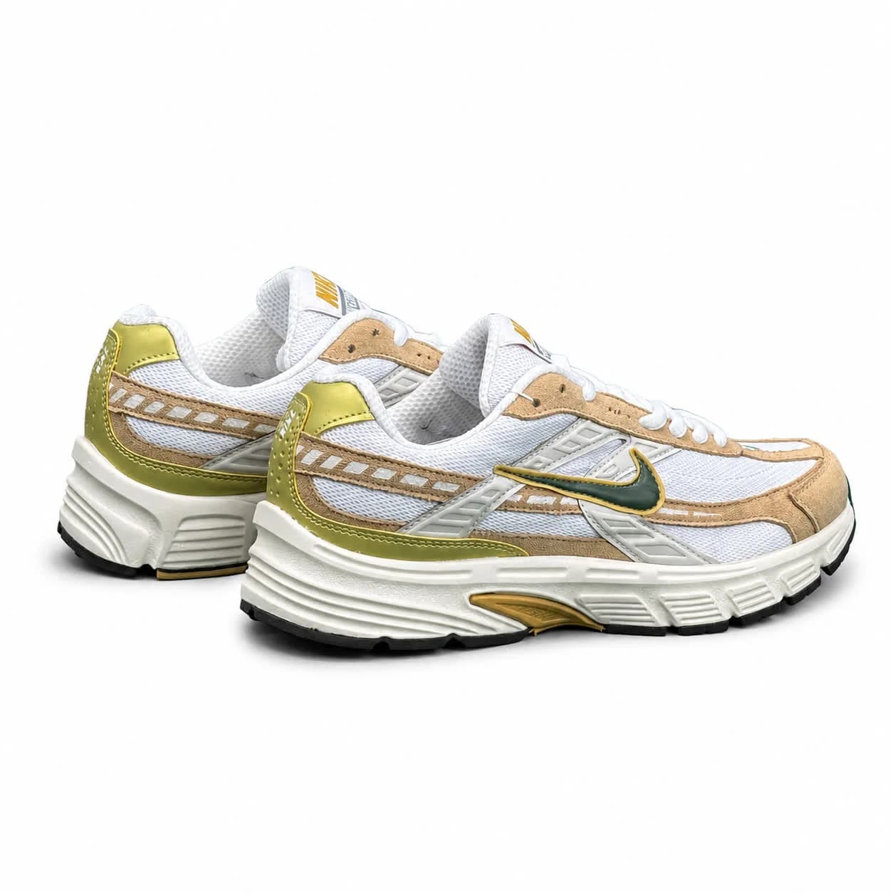 کتونی مردانه مدل رانینگ نایک اینتیاتور کرم سفید (کیفیت درحد مستر) NIKE Initiator — تصویر ۵