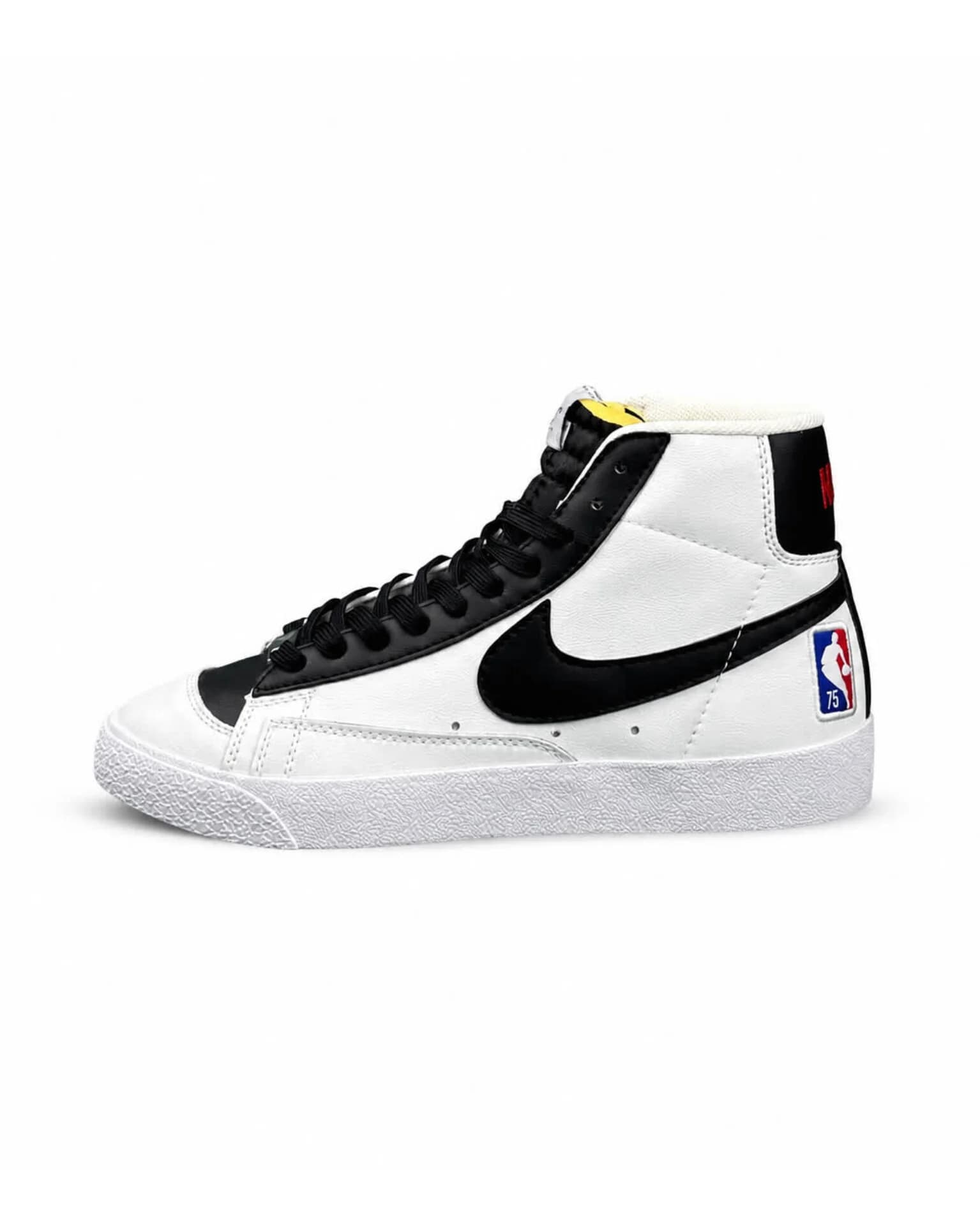 کفش کتانی خارجی مردانه مدل بلیزر سفید مشکی قرمز nike blazer ( مستر کوالیتی)