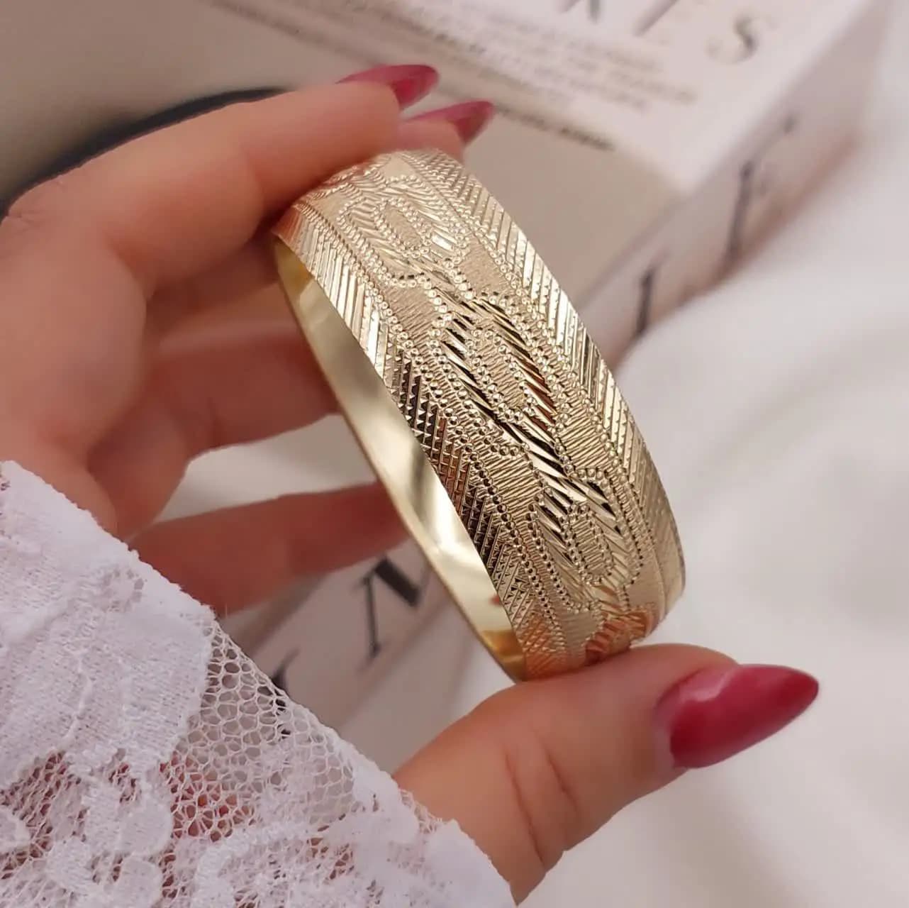 تک‌پوش ۲ سانتی طلاروس زنانه رنگ ثابت بدون حساسیت با طراحی مشابه طلا