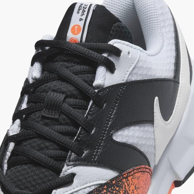 کفش تنیس مردانه نایک Nike Court Lite 4 Premium Men’s Clay Tennis Shoes- سفید/ نارنجی — تصویر ۸