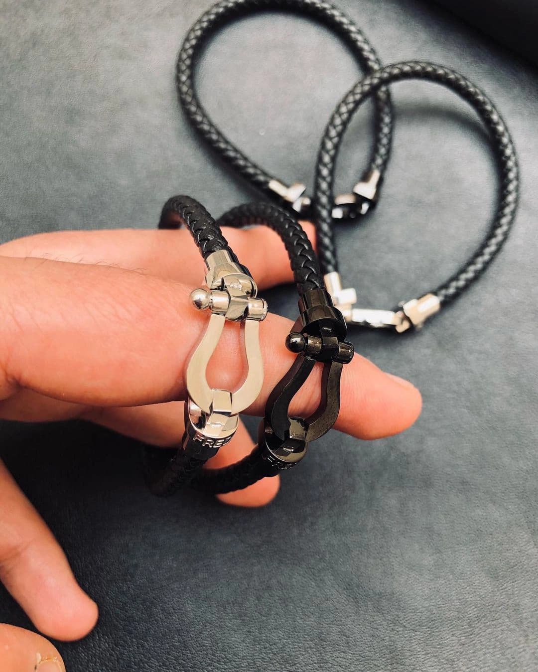 دستبند اومگا DM19 — تصویر ۹