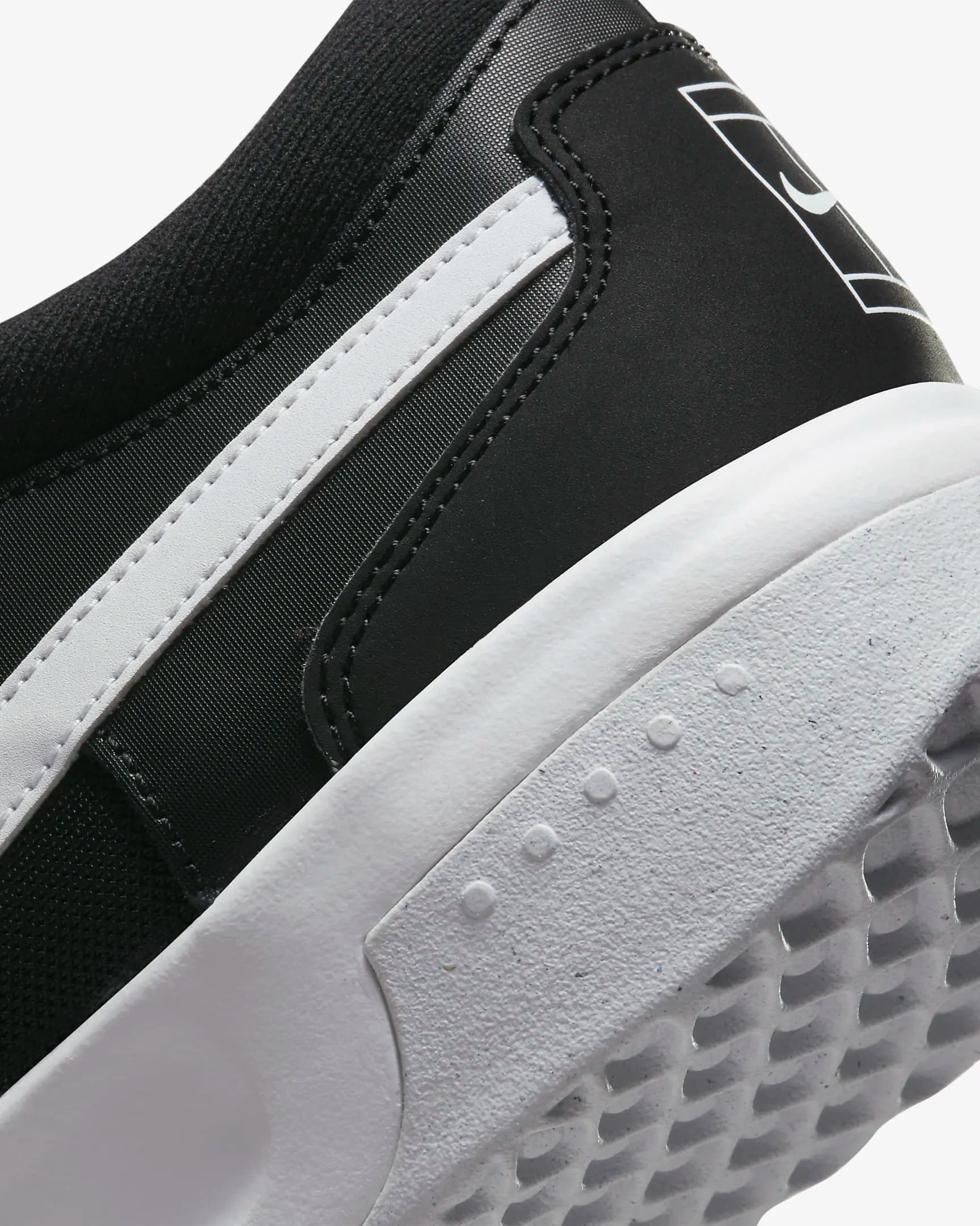 کفش تنیس مردانه نایک NikeCourt Air Zoom Lite 3 – مشکی — تصویر ۸