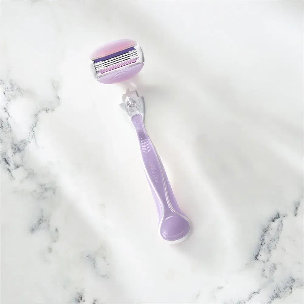 خود تراش ژیلت ونوس Venus مدل Comfortglide Breeze (دسته + 2 تیغ یدک) — تصویر ۳
