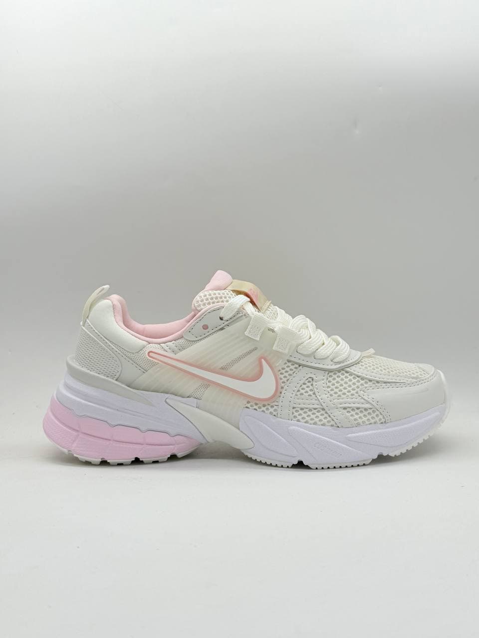 کتونی نایک وی تو کی کرم صورتی Nike V2K Cream Pink Sneakers