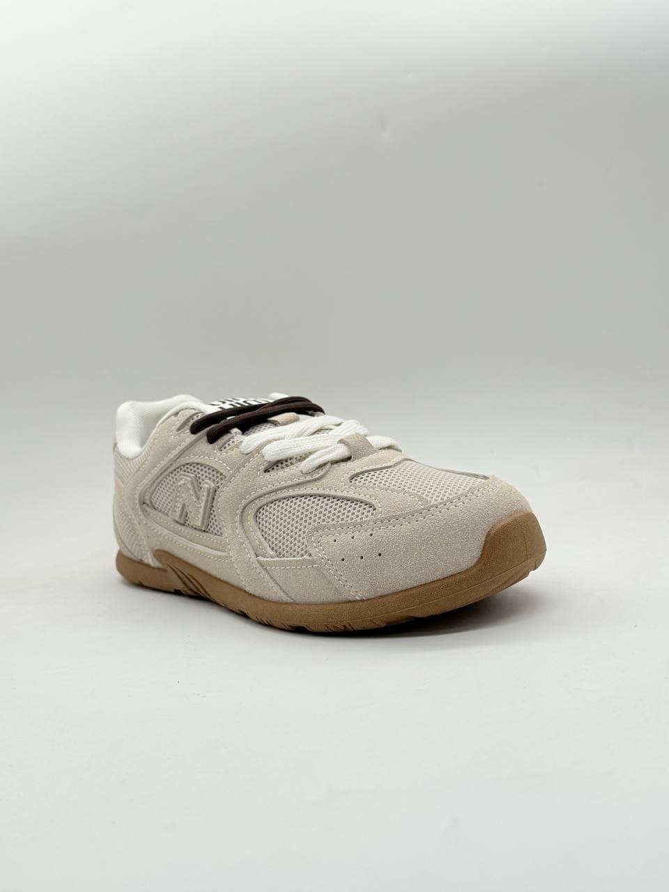 کفش نیوبالانس میو میو کرمی New Balance Miu Miu Creamy — تصویر ۲
