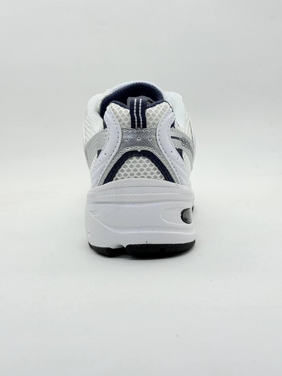 کفش نیوبالانس 530 مردانه سفید سرمه ای New Balance 530 Men’s Navy White Shoes — تصویر ۷