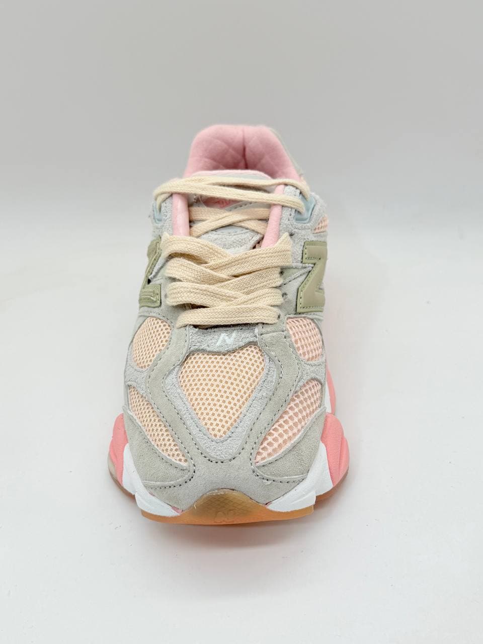کفش نیوبالانس 9060 صورتی New Balance 9060 Pink Shoes — تصویر ۳