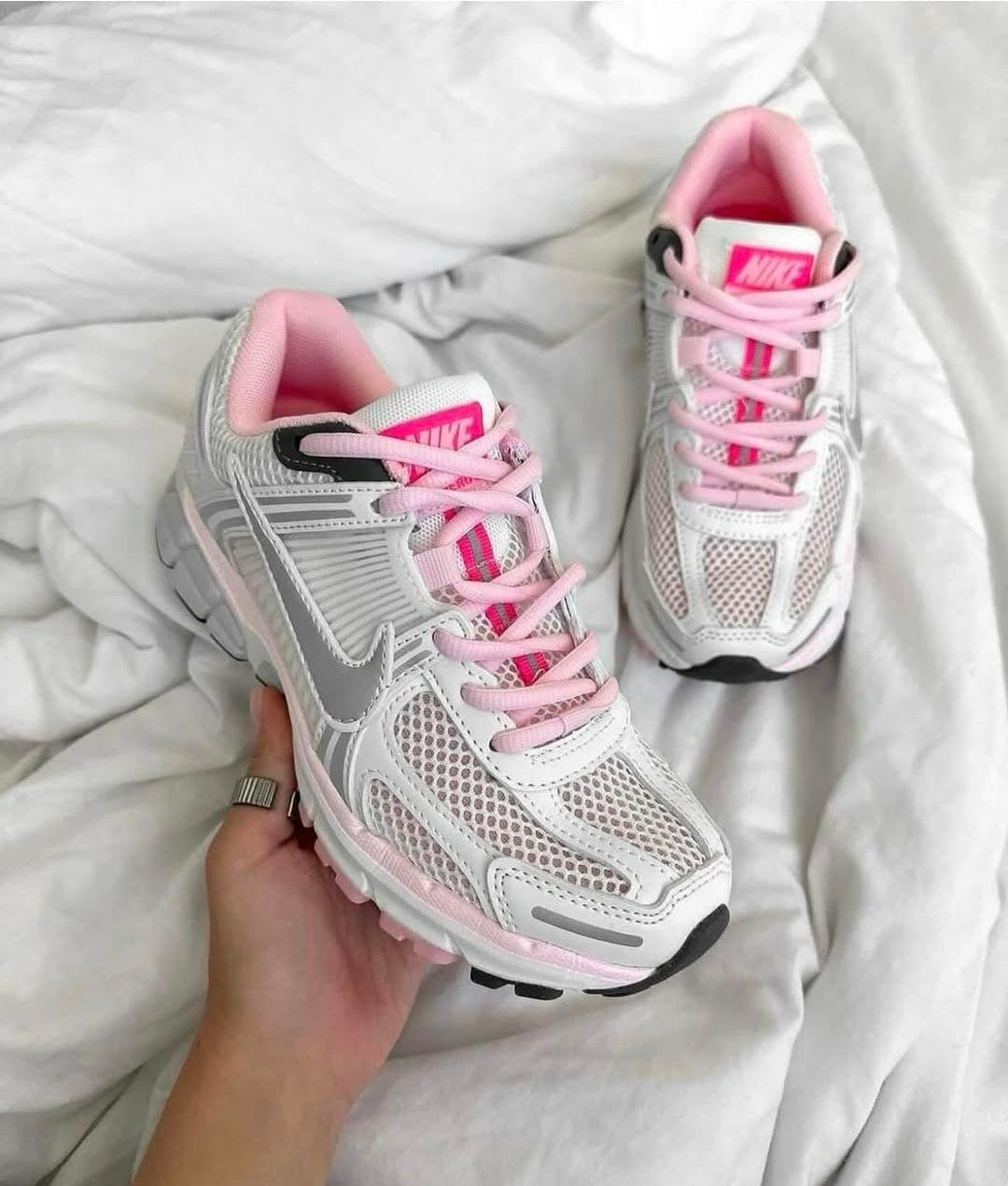 کتونی نایک ایر زوم ومرو صورتی Nike Air Zoom Pegasus Pink — تصویر ۵
