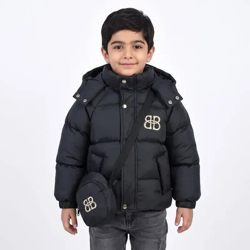کاپشن باکسی پفکی پسرانه مشکی شمعی همراه کیف — تصویر ۹
