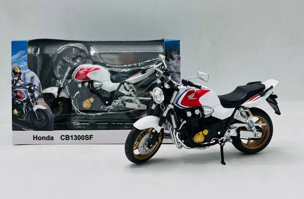 ماکت موتور هوندا سی بی CB1300 مدل Automaxx مقیاس 1/12