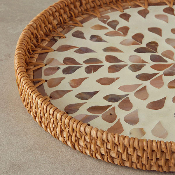 سینی گرد حصیری انگلیش هوم مدل Louice Rattan — تصویر ۴