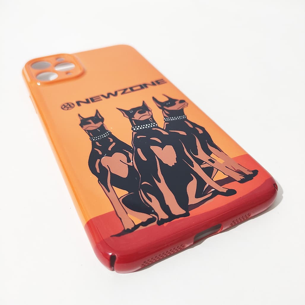 کاور کد 1251 مناسب برای گوشی موبایل اپل iPhone 11 Pro Max طرح سگ های دوبرمن — تصویر ۳