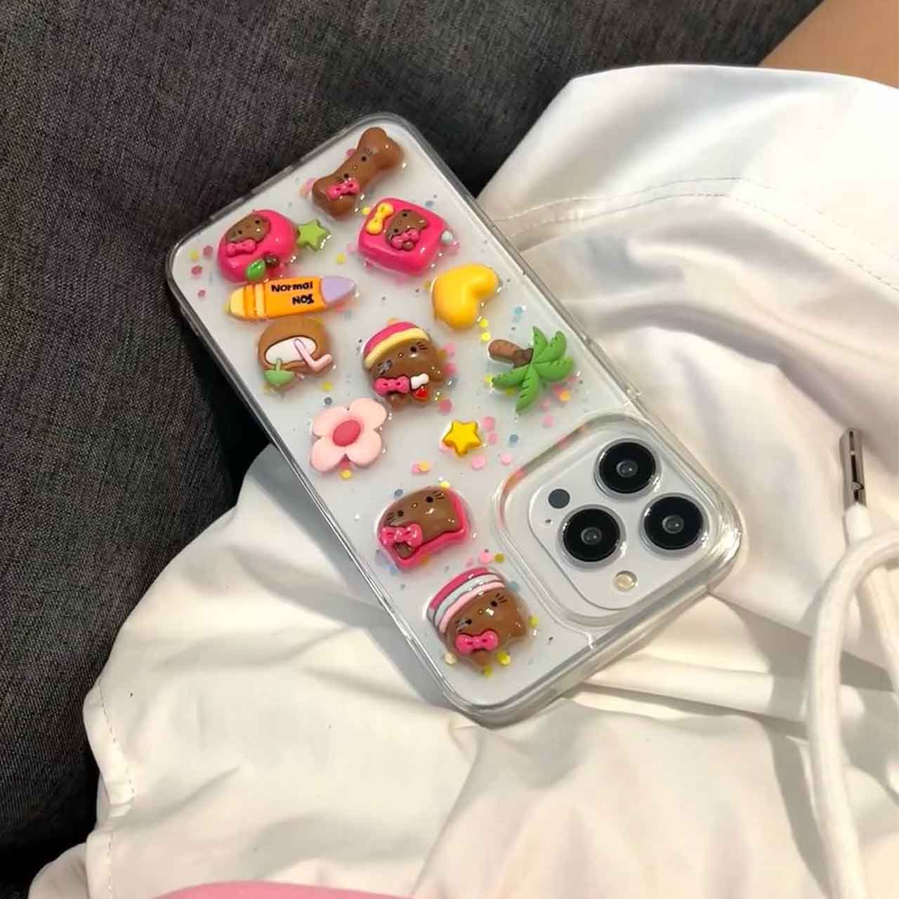قاب Hello Kitty in The Beach برای گوشی های آیفون — تصویر ۳