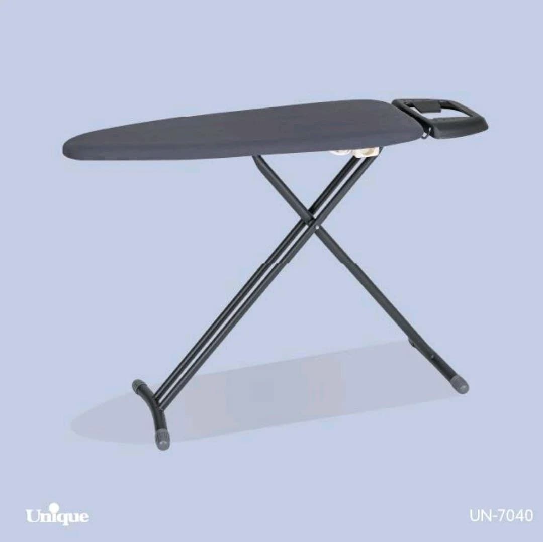 میز اتو ایستاده پریزدار یونیک کد UN-7040