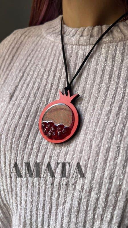 گردنبند رو لباسی انار دونه دار (تخفیف یلدایی)