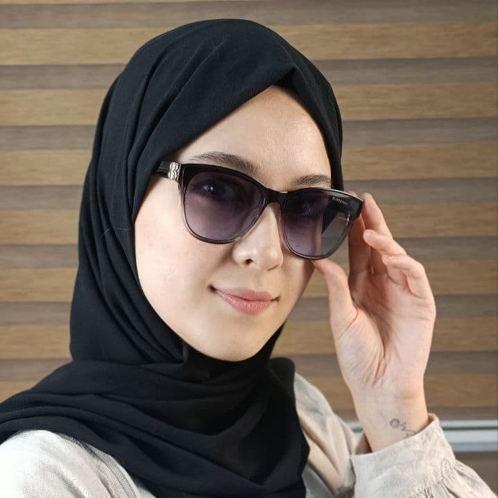 عینک آفتابی برند بری بری کد 607 — تصویر ۳