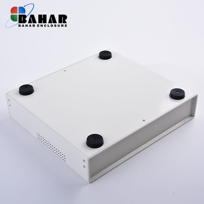 BDA 40010-A1 W250 جعبه فلزی با پانل پلاستیکی — تصویر ۳