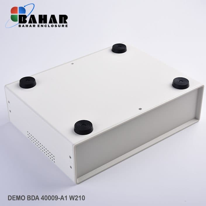 BDA 40009-A1 W115 جعبه فلزی با پانل پلاستیکی — تصویر ۳