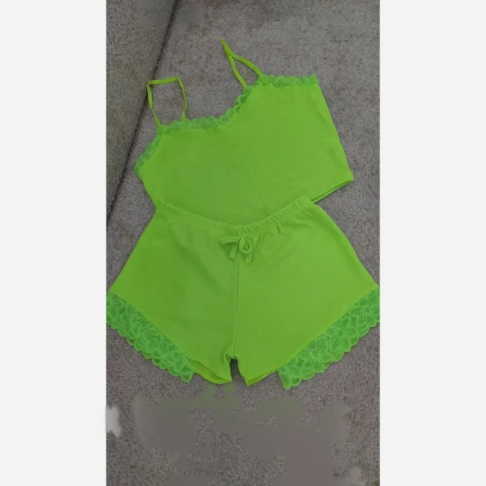 لباس خواب کبریتی نیم تنه و شورتک وارداتی مناسب سایز 38 تا 42 — تصویر ۲
