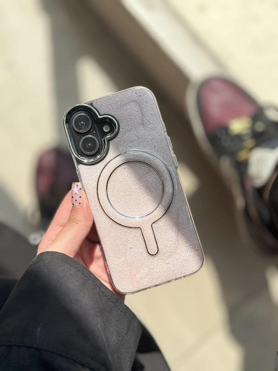 قاب صورتی شاینی با Mag Safe (کدC2288) مناسب برای iPhone 17Pro — تصویر ۱۲