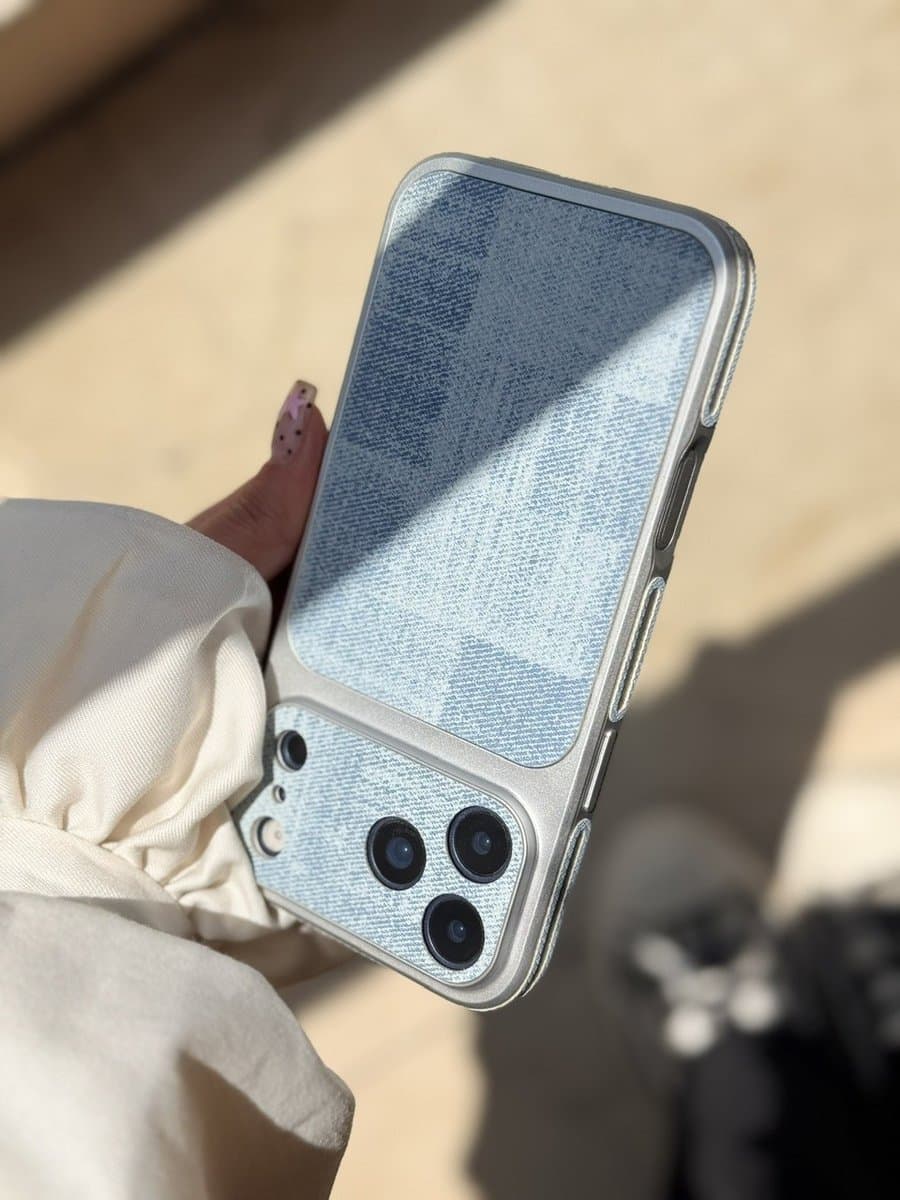 قاب جین لنز با لوگو اپل (کدC2293) مناسب برای iPhone 16 — تصویر ۸
