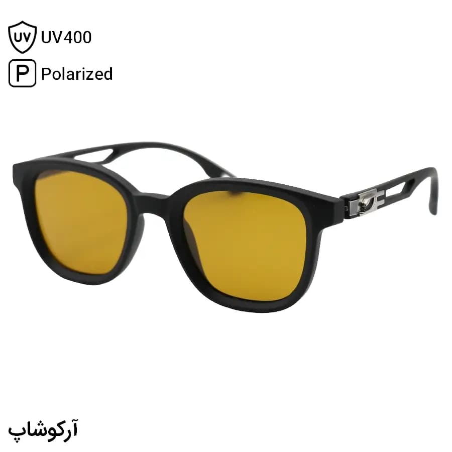 عینک آفتابی با فریم مشکی مات، شکل مربعی، لولا فنردار، لنز قهوه‌ای تیره و پلاریزه مدل 9005
