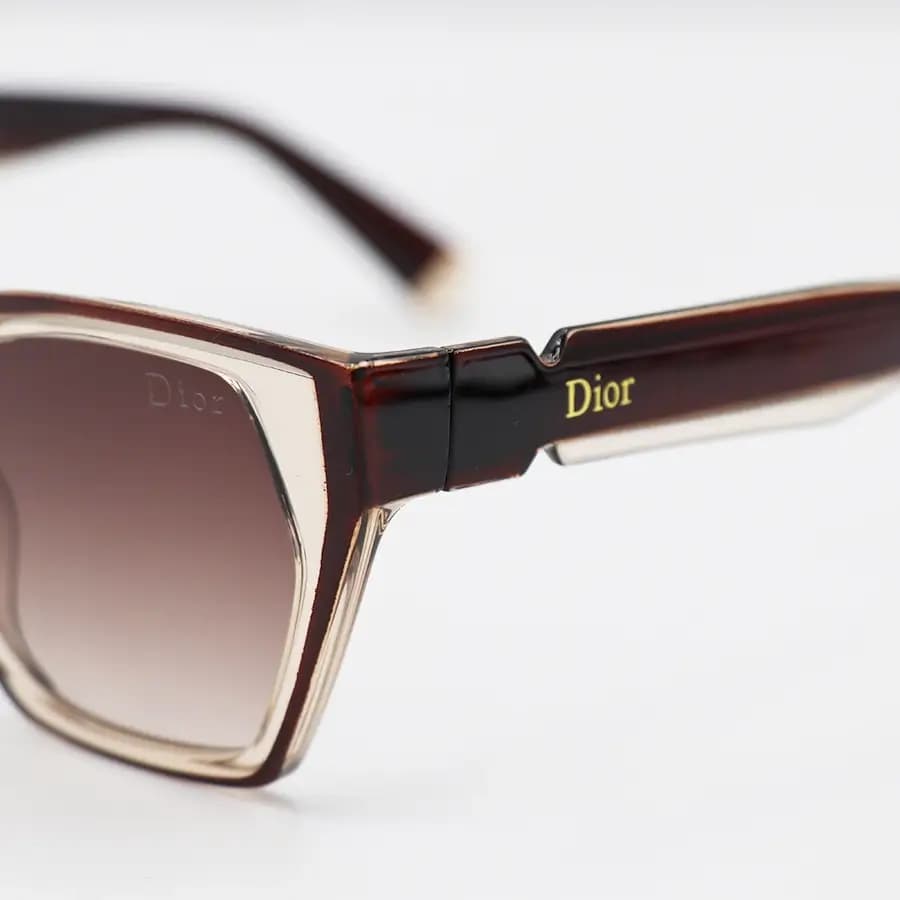 عینک آفتابی زنانه Dior با فریم چشم گربه‌ای شکل، دو رنگ (عسلی و قهوه‌ای) و لنز قهوه‌ای سایه روشن مدل 2177 — تصویر ۶