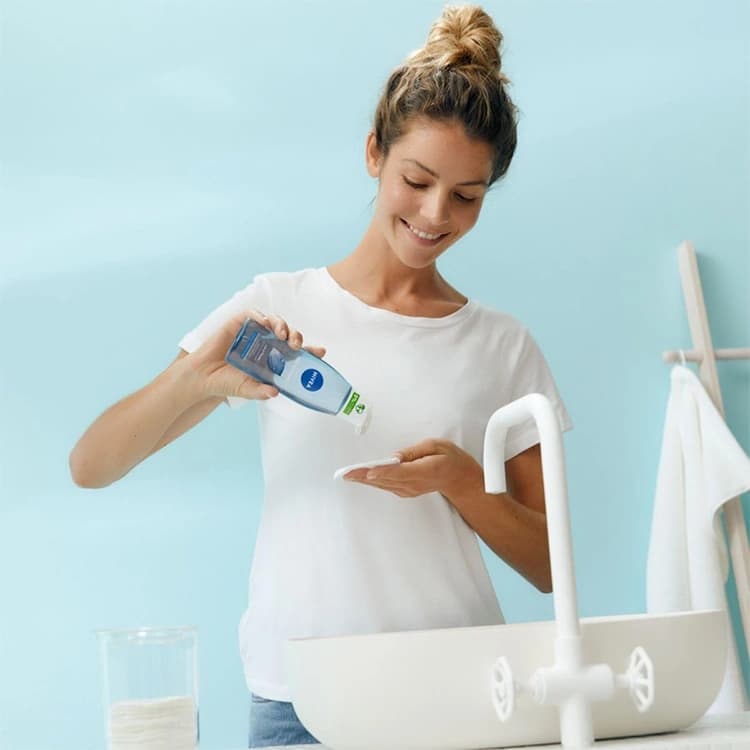 فوم شوینده صورت Nivea مدل Refreshing حجم 150 میلی لیتر — تصویر ۳