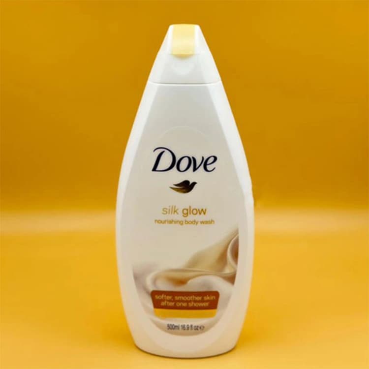 شامپو بدن Dove مدل Silk Glow حجم 500 میلی لیتر — تصویر ۳